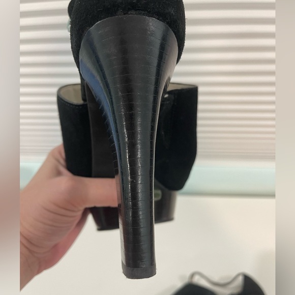 MICHAEL Kors Black Suede Heeled Sandals Size 8.5M - Picture 12 of 15
